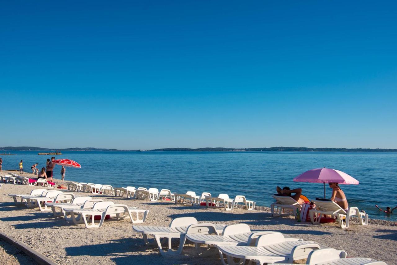 Teuta Apartments - A Beach And A Sea View Peroj Eksteriør billede