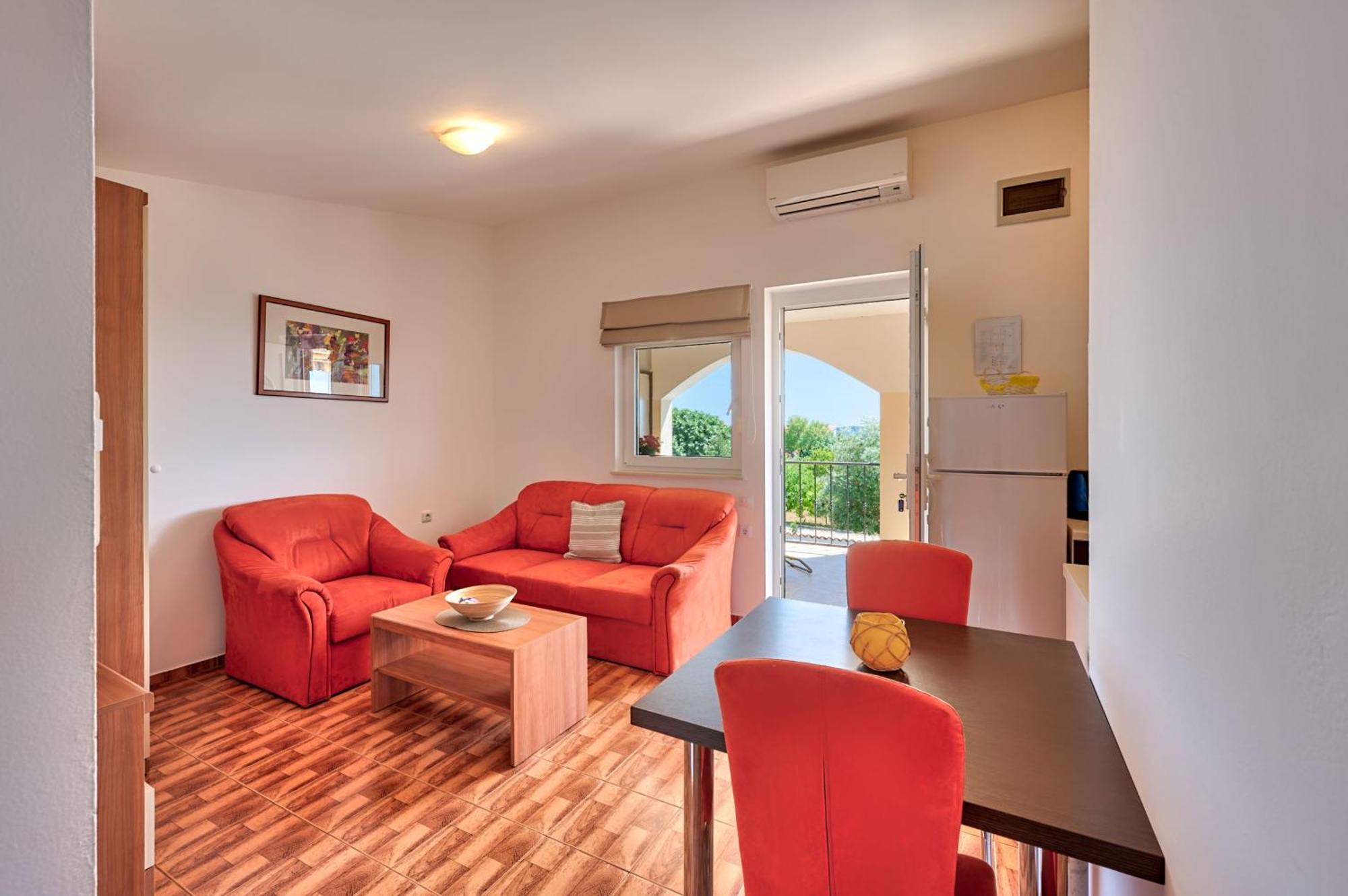 Teuta Apartments - A Beach And A Sea View Peroj Eksteriør billede