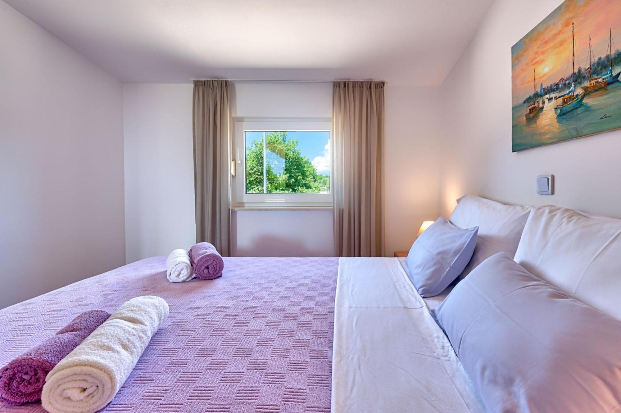 Teuta Apartments - A Beach And A Sea View Peroj Eksteriør billede