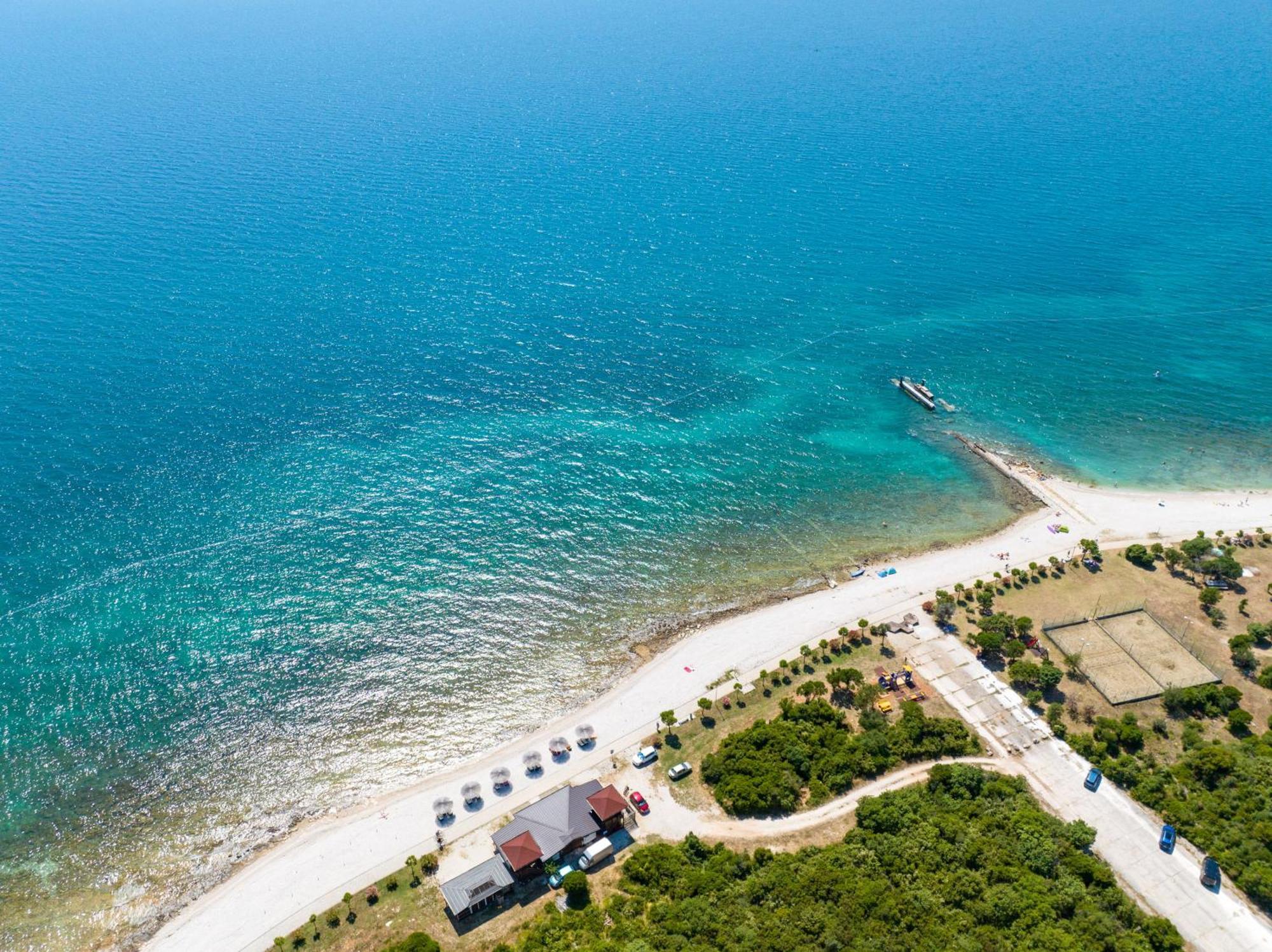 Teuta Apartments - A Beach And A Sea View Peroj Eksteriør billede