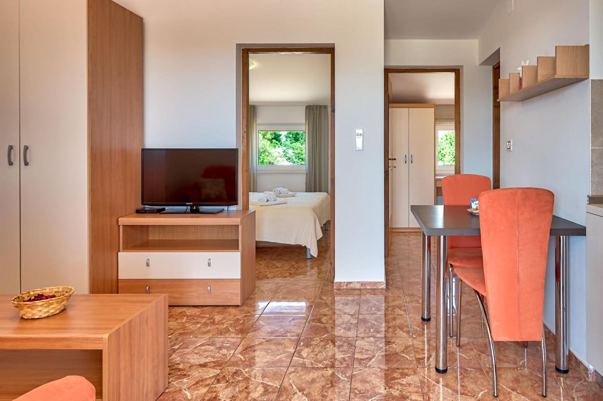 Teuta Apartments - A Beach And A Sea View Peroj Eksteriør billede